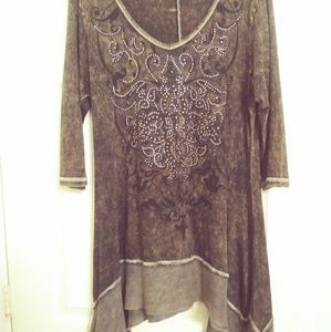 Liberty Wear Long Sleeved Detailed Flair Shirt.